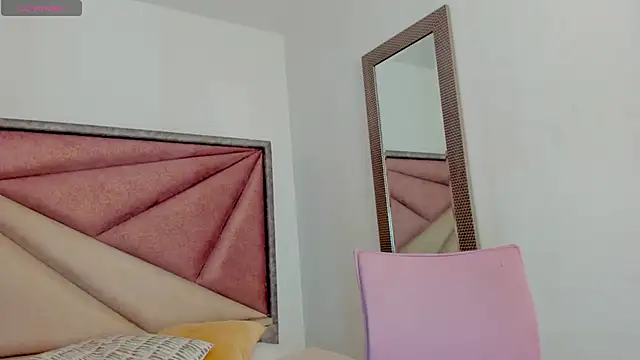 BarbaraKnox  online show from April 24, 2026, 12:18 pm