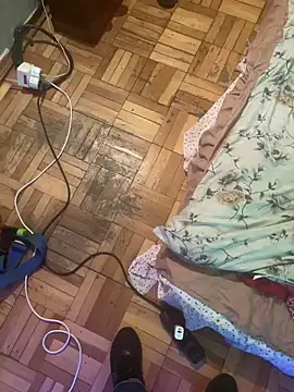 Ariel Ari online show from April 17, 2026, 11:30 pm