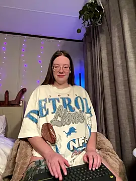 Sweetdee222x online show from December 6, 2024, 4:47 am