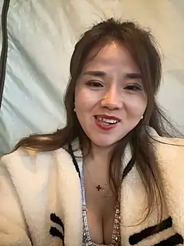 Efangfang online show from December 25, 2024, 10:28 am