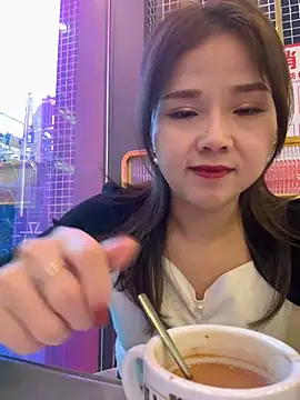 Efangfang online show from January 9, 2025, 9:37 am