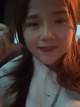 Efangfang online show from February 3, 2025, 9:52 am