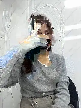 Efangfang online show from February 26, 2025, 5:31 am