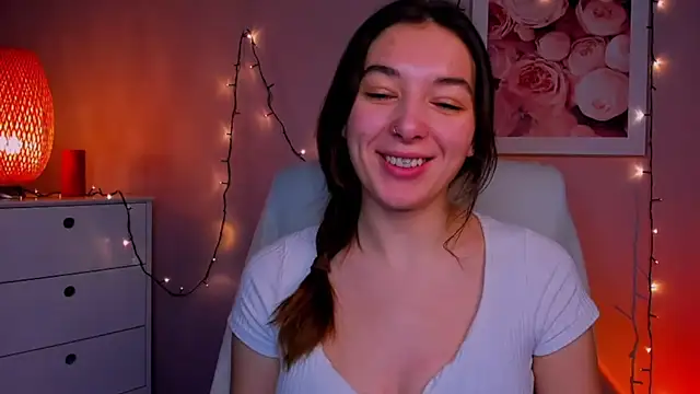 Snapshot of Meagn_Extasy chatting on January 18, 2025, 1:40 pm Meagn Extasy online show from January 18, 2025, 1:40 pm