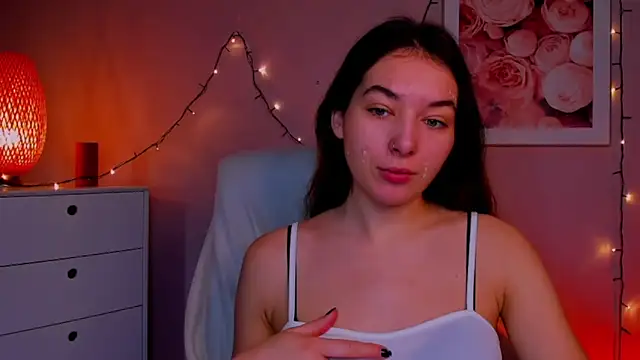 Snapshot of Meagn_Extasy chatting on January 24, 2025, 8:23 am Meagn Extasy online show from January 24, 2025, 8:23 am