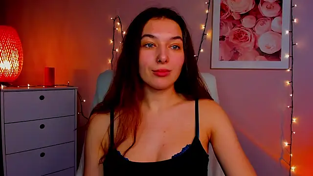 Snapshot of Meagn_Extasy chatting on February 4, 2025, 5:23 pm Meagn Extasy online show from February 4, 2025, 5:23 pm