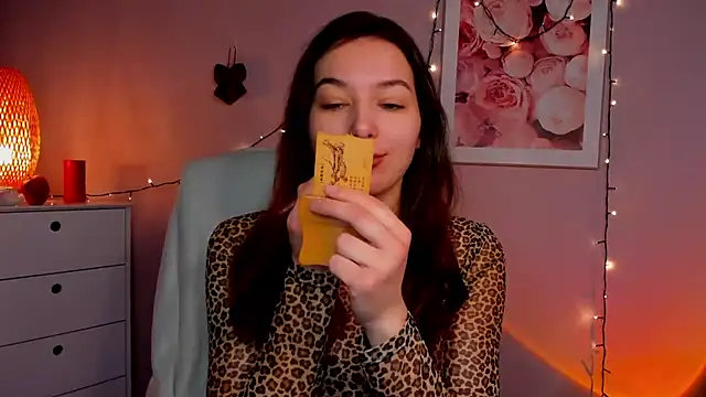 Snapshot of Meagn_Extasy chatting on February 20, 2025, 2:24 pm Meagn Extasy online show from February 20, 2025, 2:24 pm