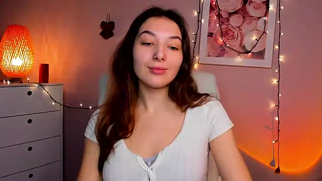 Snapshot of Meagn_Extasy chatting on February 24, 2025, 7:55 am Meagn Extasy online show from February 24, 2025, 7:55 am