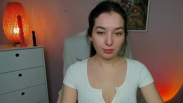 Snapshot of Meagn_Extasy chatting on November 17, 2025, 7:36 am Meagn Extasy online show from November 17, 2025, 7:36 am