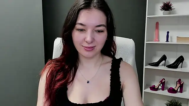 Snapshot of Meagn_Extasy chatting on March 3, 2026, 7:47 am Meagn Extasy online show from March 3, 2026, 7:47 am