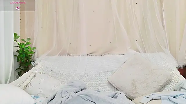 Snapshot of Conatsu chatting on February 10, 2026, 6:06 am Conatsu online show from February 10, 2026, 6:06 am