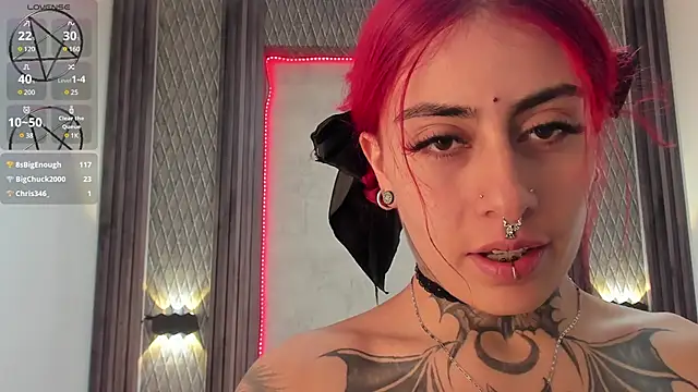 selene red  online show from January 31, 2025, 5:42 pm