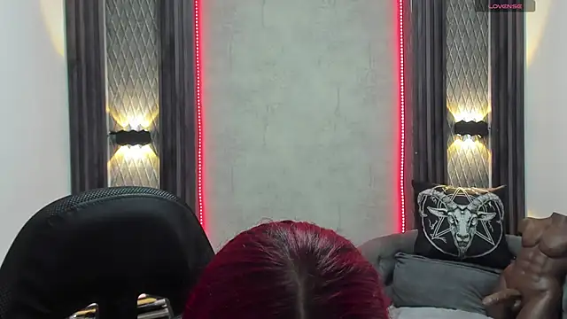 selene red  online show from February 7, 2025, 2:37 pm