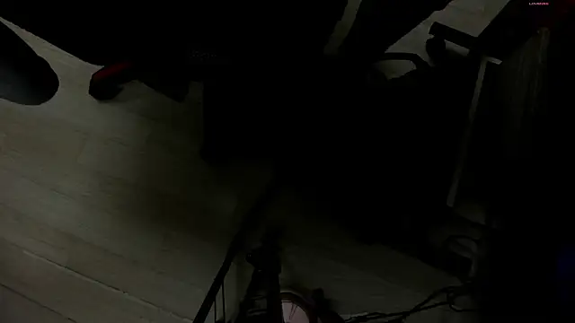 selene red  online show from September 22, 2025, 1:46 pm