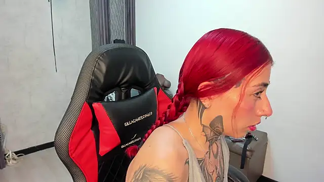 selene red  online show from June 11, 2026, 2:53 am
