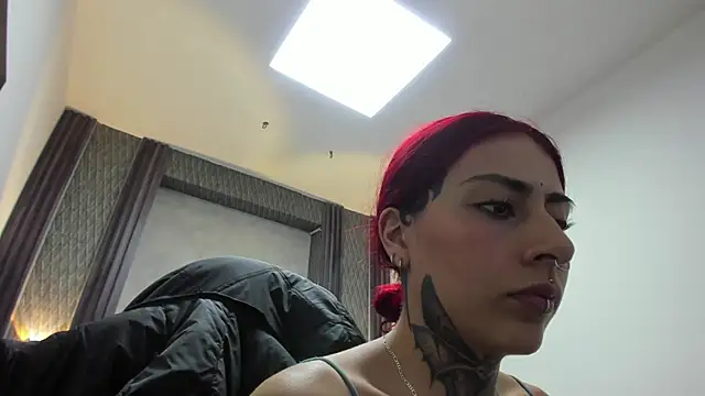 selene red  online show from June 29, 2026, 2:40 am