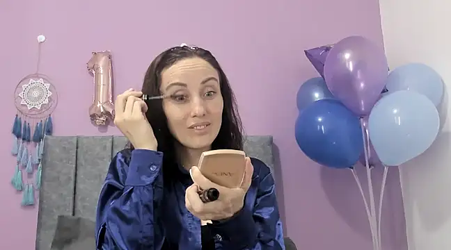 IberianMoonMK online show from January 27, 2025, 5:37 pm