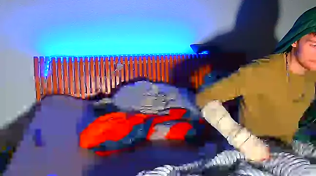 emma neko online show from March 16, 2025, 2:33 pm