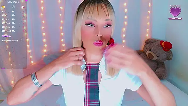 AlanaBekeer online show from October 2, 2025, 9:00 pm