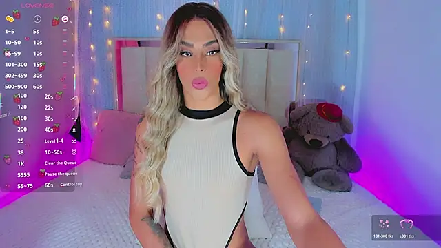 AlanaBekeer online show from April 21, 2026, 8:12 pm