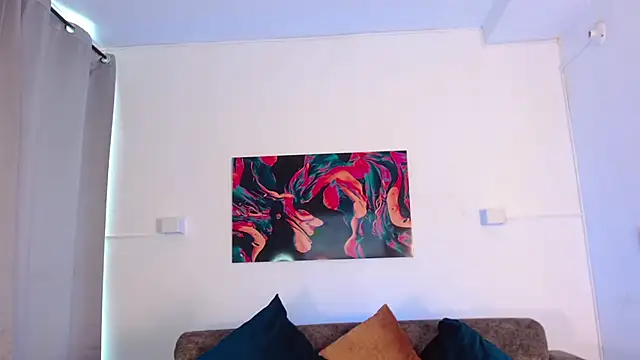 NoahCasstro online show from December 17, 2024, 7:48 pm