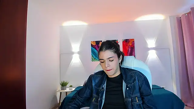 NoahCasstro online show from December 29, 2024, 2:10 pm