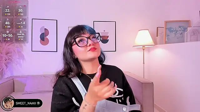 Sweet Namii online show from December 18, 2025, 4:35 pm