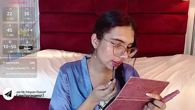 sara saenz99 online show from January 16, 2025, 10:44 pm