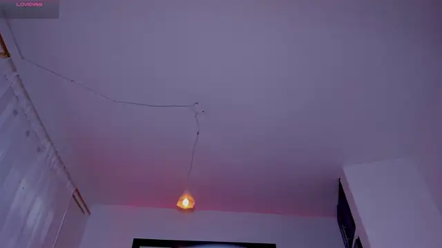 Snapshot of Scarlett_811 chatting on December 20, 2025, 7:26 am Scarlett 811 online show from December 20, 2025, 7:26 am