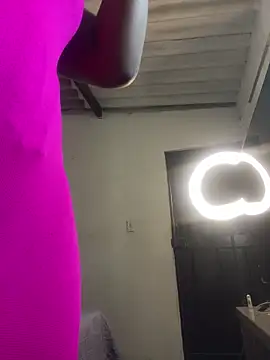 Snapshot of Scarlett_811 chatting on February 24, 2026, 8:18 pm Scarlett 811 online show from February 24, 2026, 8:18 pm