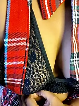 Snapshot of VR_here_4U chatting on February 2, 2026, 6:50 pm VR here 4U online show from February 2, 2026, 6:50 pm