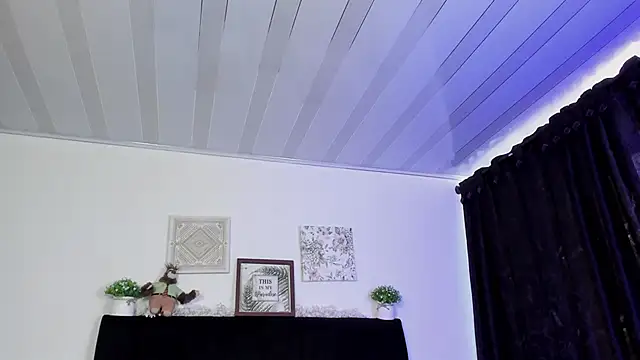 aihnoa split online show from March 1, 2025, 6:54 pm