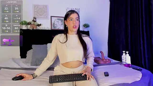 aihnoa split online show from March 13, 2025, 12:35 pm