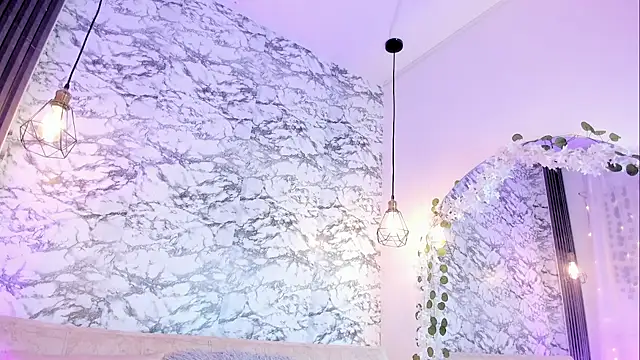 aihnoa split online show from October 6, 2025, 1:19 pm