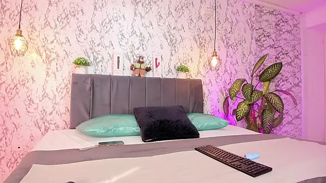 aihnoa split online show from October 11, 2025, 12:58 pm