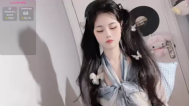 Qedgjwyz1 online show from March 20, 2025, 12:30 am