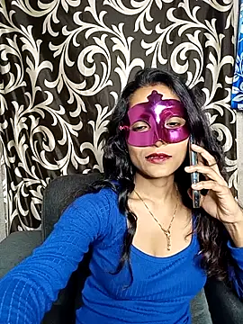 Snapshot of REVA_DARLING chatting on April 30, 2026, 7:14 am REVA DARLING online show from April 30, 2026, 7:14 am