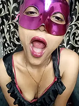 Snapshot of REVA_DARLING chatting on May 16, 2026, 7:27 am REVA DARLING online show from May 16, 2026, 7:27 am