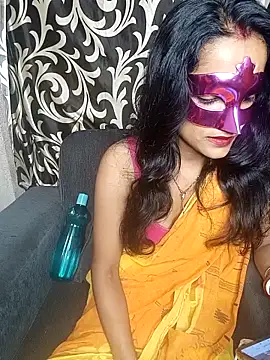 Snapshot of REVA_DARLING chatting on June 22, 2026, 7:16 am REVA DARLING online show from June 22, 2026, 7:16 am