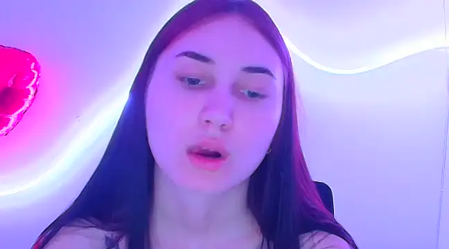 Jennifer Blum online show from February 25, 2025, 9:24 pm