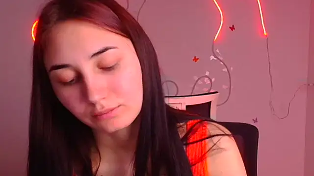 Jennifer Blum online show from March 8, 2025, 9:28 am