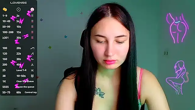 Jennifer Blum online show from September 23, 2025, 11:13 am