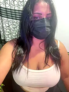 NOORA-GIRL online show from November 26, 2025, 1:56 pm