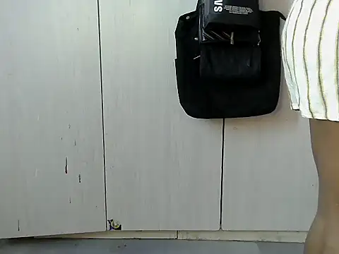 Destiny Desire online show from November 13, 2025, 9:41 am