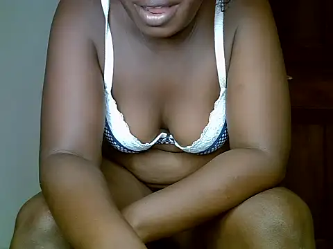 SWEETRENNE  online show from March 23, 2025, 12:36 am