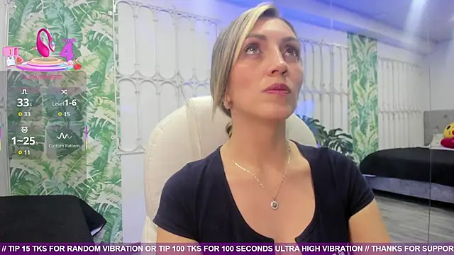 anny sweet72 online show from September 12, 2025, 12:27 pm