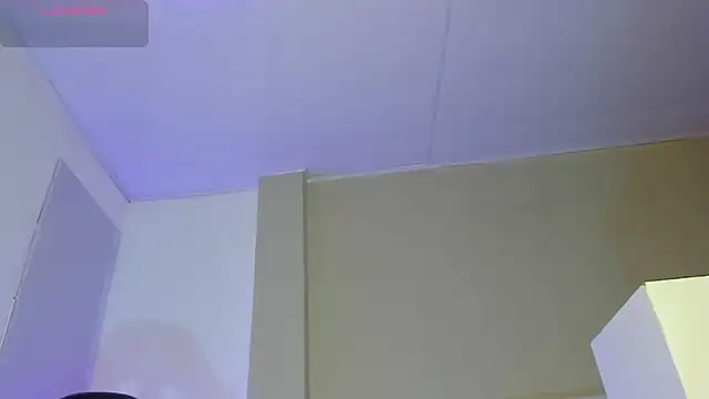 SofiaBrouw online show from October 31, 2025, 1:01 pm