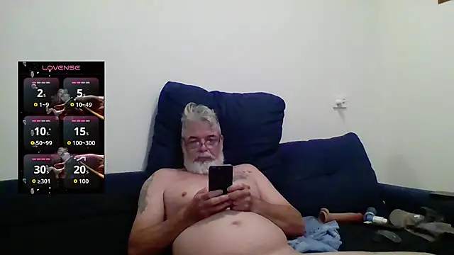 Snapshot of Skoona73 chatting on March 4, 2026, 7:31 pm Skoona73 online show from March 4, 2026, 7:31 pm