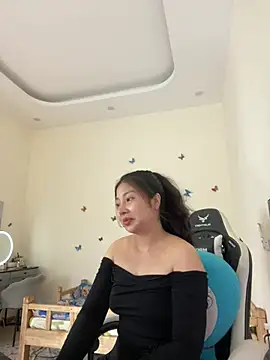 Snapshot of MiMi_0293 chatting on May 7, 2026, 1:44 am MiMi 0293 online show from May 7, 2026, 1:44 am