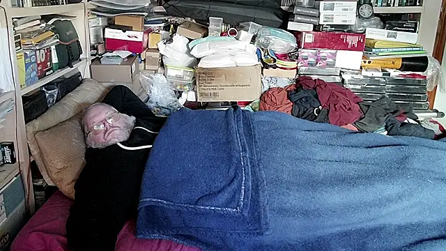 hadeszeuss2 online show from December 16, 2024, 2:49 pm